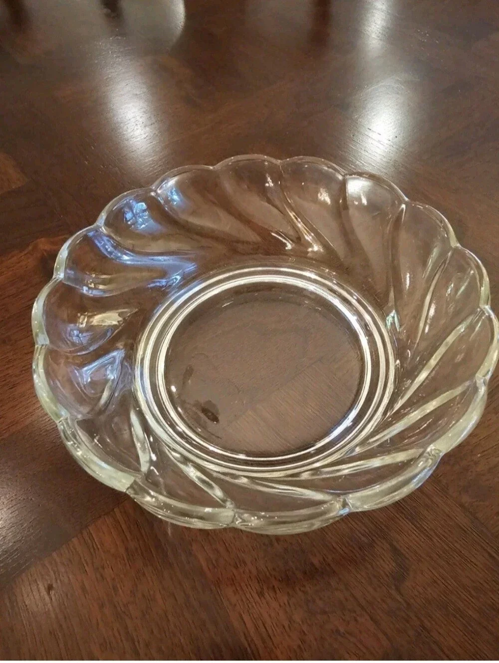 Vintage 60s Clear Pressed Glass Serving Dish Bowl w/Scallop Swirl 7